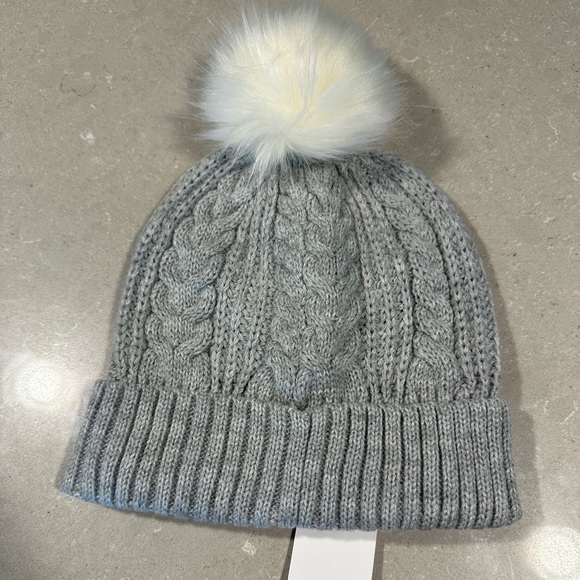 J Crew Cable Knit Pom Pom Hat - Picture 2 of 4